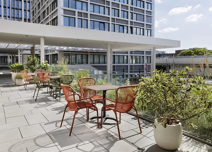 فندق Spark By Hilton Donaustadt 4*