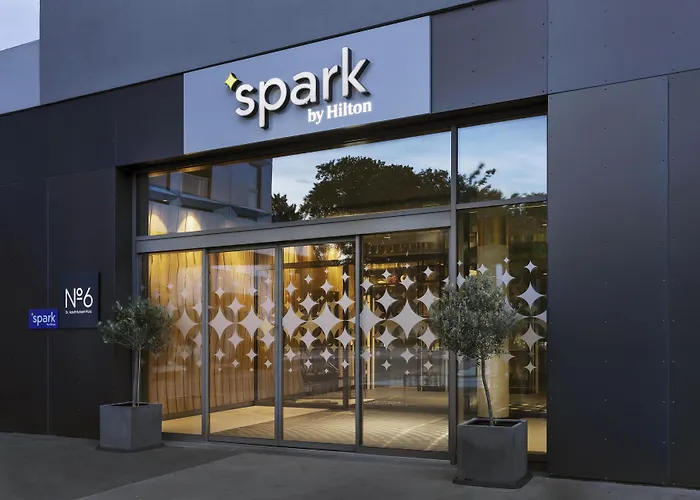 Spark By Hilton Donaustadt فندق 4*